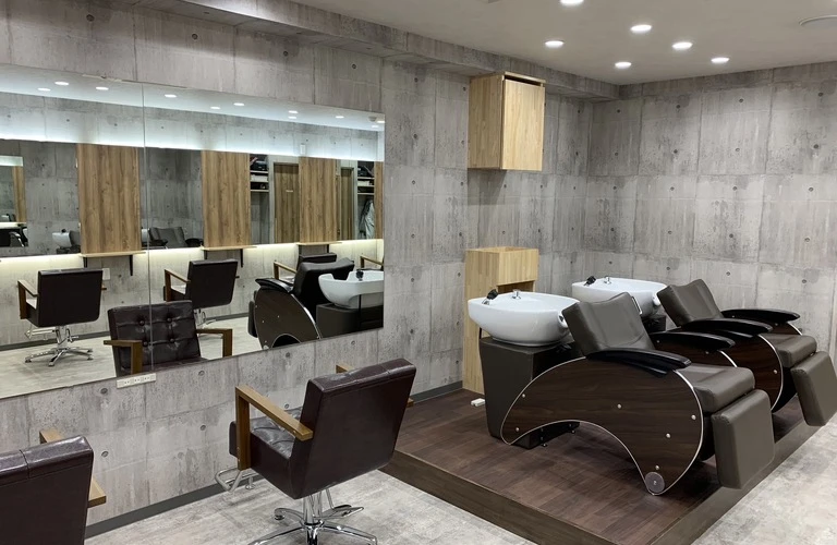 心安らぐ空間で髪の悩みを 解決します/奈良県大和郡山市の美容室ならhair salon memento（メメント）