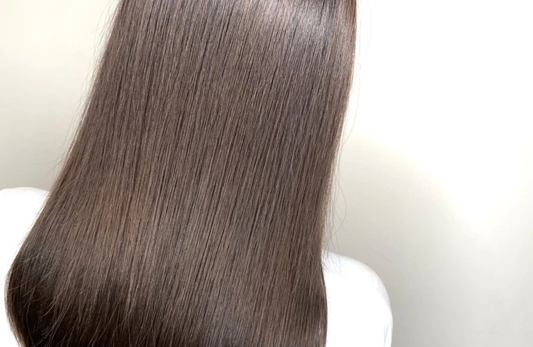 あなただけのストレートを、マンツーマン施術で実現！/奈良県大和郡山市の美容室ならhair salon memento（メメント）