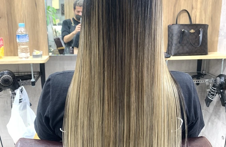 あなたの髪を輝かせる、髪質改善サロン/奈良県大和郡山市の美容室ならhair salon memento（メメント）